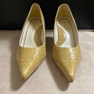 Brand New Vintage Spring Heels